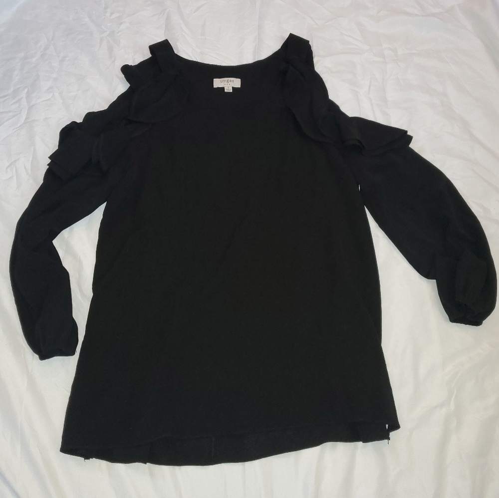 Black cold shoulder top